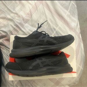 Men's Black Running Shoes size 13 asic work shoe
